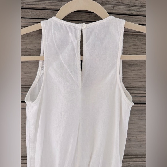 White Linen Sleeveless Romper EUC One Piece Shorts Crochet Tie Waist Old Navy S - Picture 11 of 13